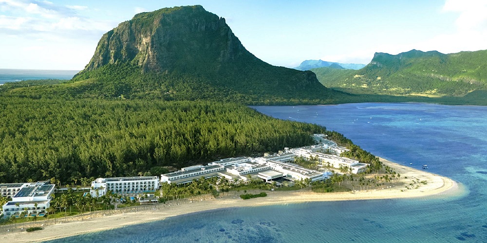 model slide hotel riu palace mauritius