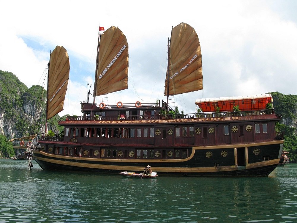 viechfisch ha long bay 85675 1280