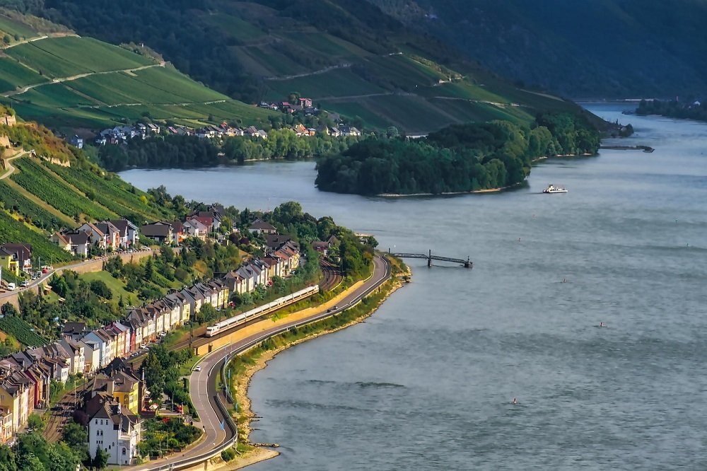 Viaje en tren por Europa: de Amsterdam a Praga 4 music4life rhine valley 6665508 1280